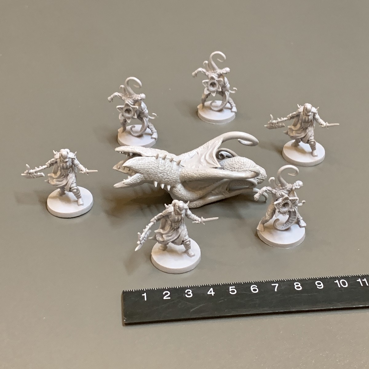 Lote 6 alpha worm scifi miniat - Board Game Horror Movie avaliação e preço